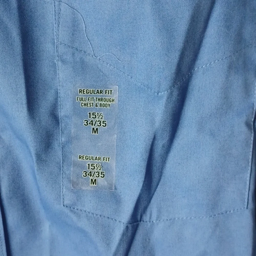 Van Heusen questions leave